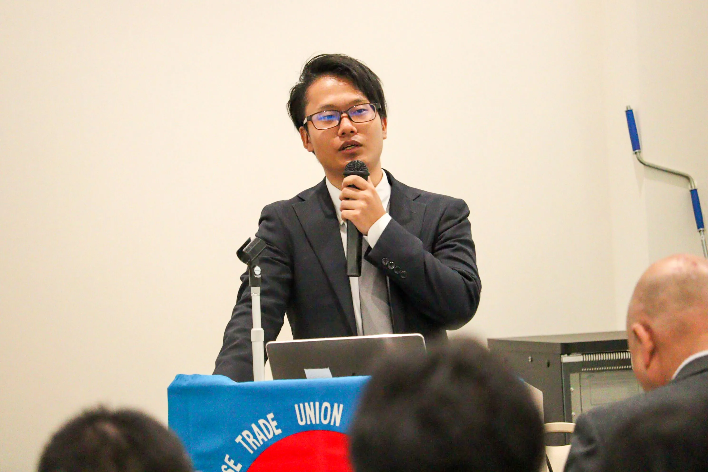 代表取締役